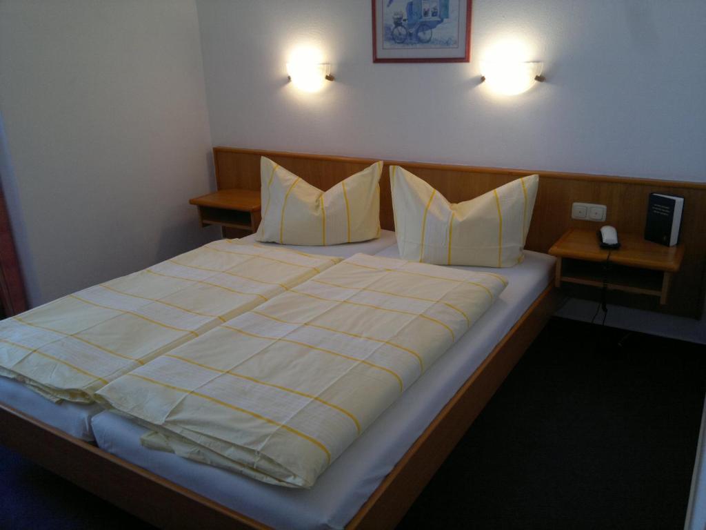 Hotel Zum Schneekopf "Garni" Gehlberg 部屋 写真